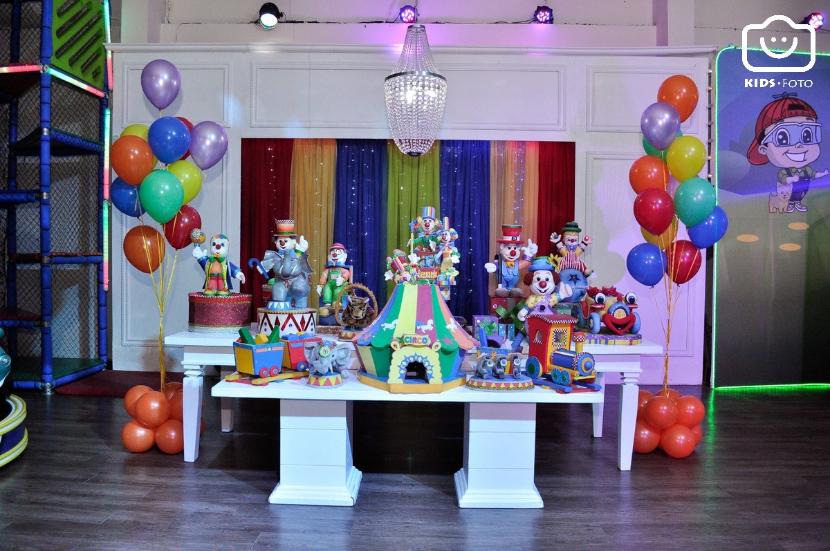 Festa de aniversário de 1 aninho do Bernardo, realizada na Fantasy Festerê em Porto Algre, por Kids Foto